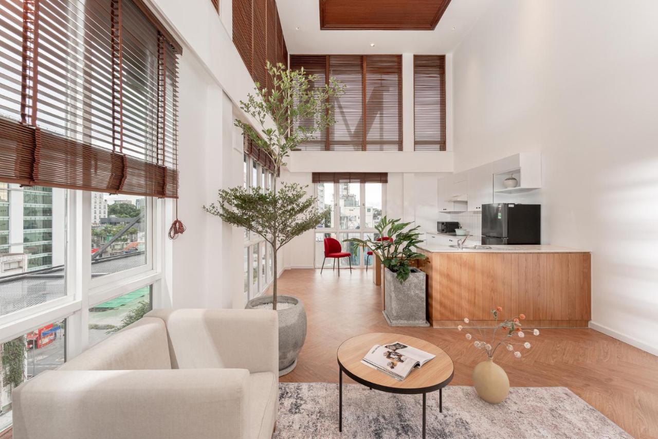 M Village Ba Trung 4*